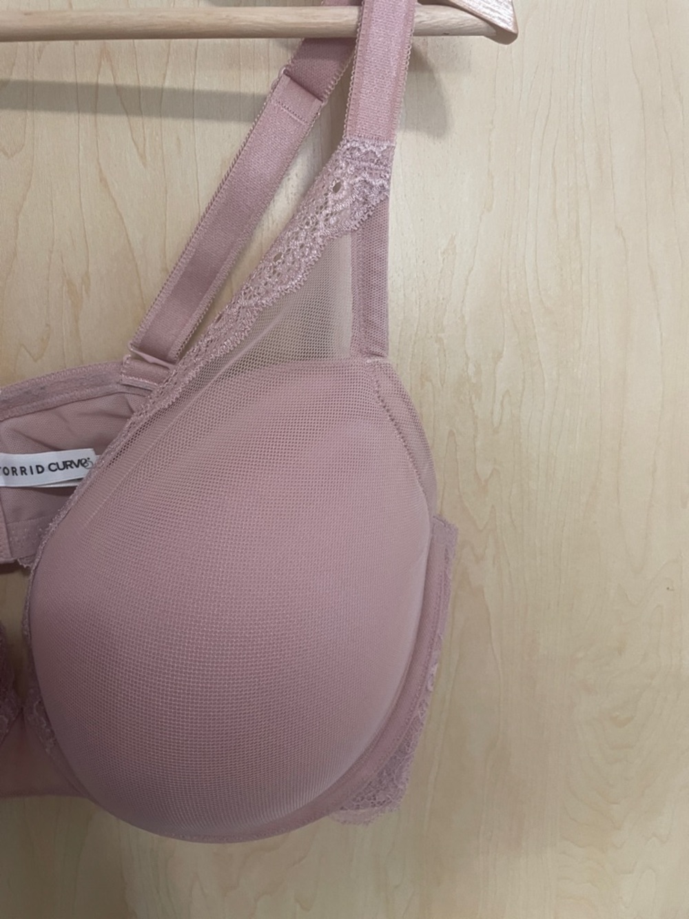 Torrid Curve Push-Up Plunge Molded Cup Lace-Trim Bra in Dusty Rose 42DDD - Picture 5 of 11